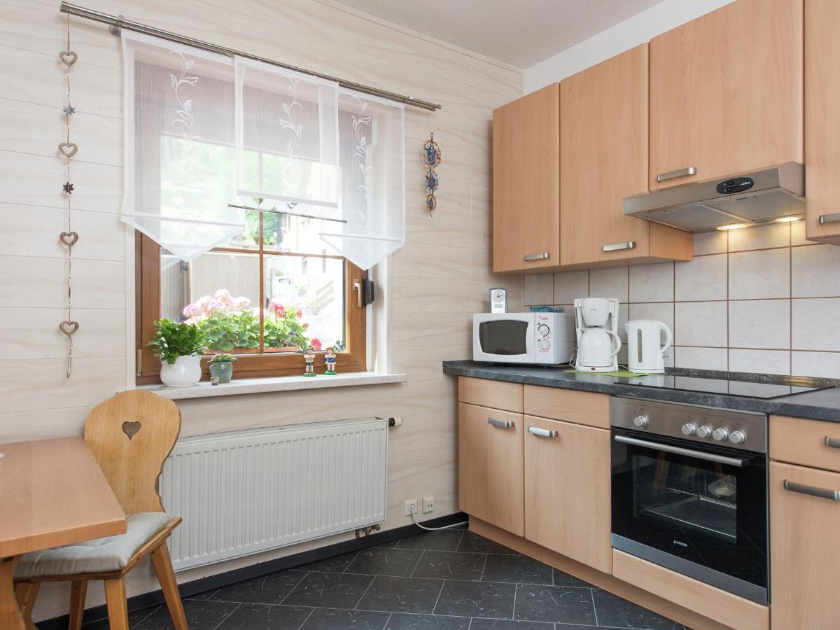 Cozy Apartment In Ore Mountains With Balcony Breitenbrunn  Quarto foto