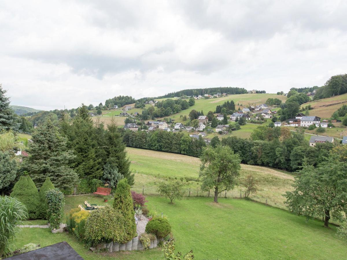 Cozy Apartment In Ore Mountains With Balcony Breitenbrunn  Quarto foto