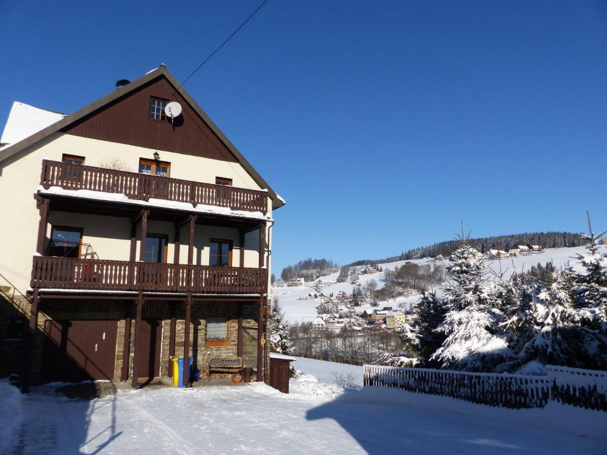 Cozy Apartment In Ore Mountains With Balcony Breitenbrunn  Quarto foto